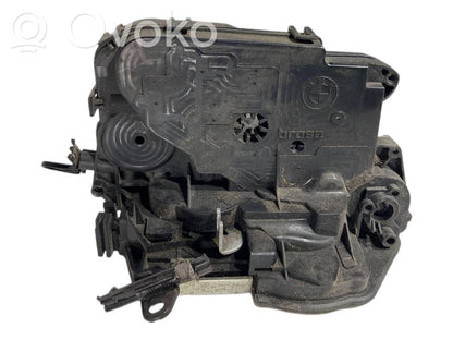 Aizmugurē slēdzene