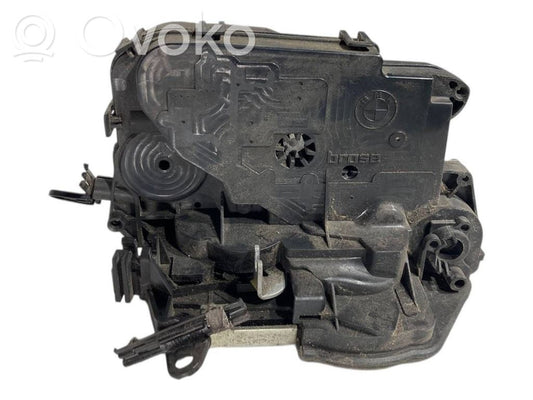 Aizmugurē slēdzene