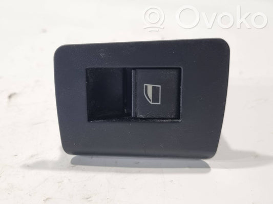 Power window switch