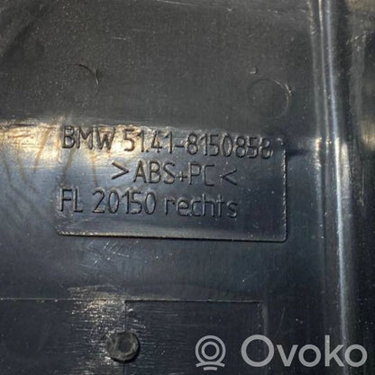 Aizmugurē durvju dekoratīvā apdare (moldings)