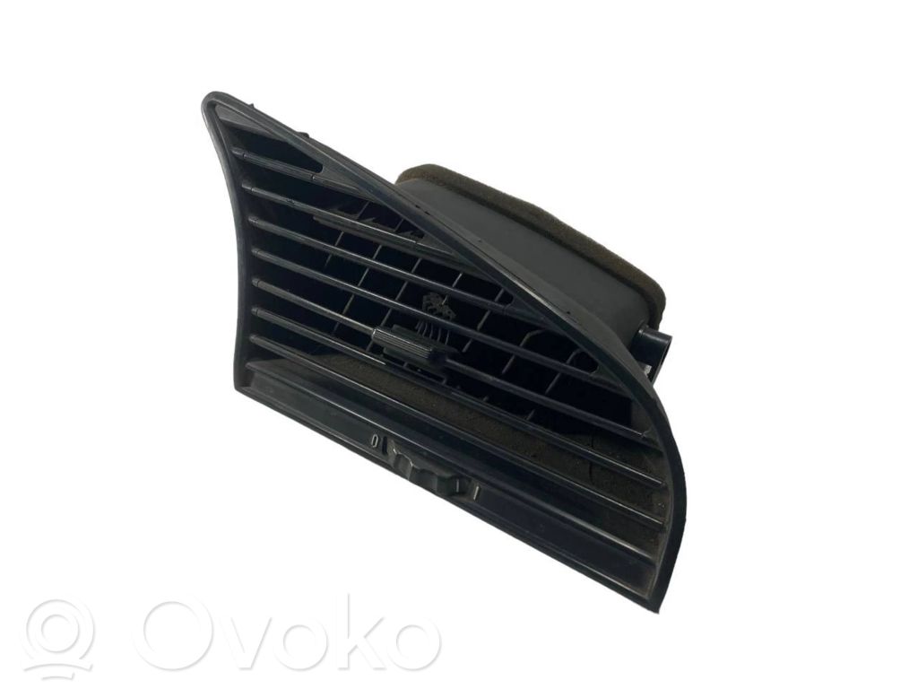 Side air grille