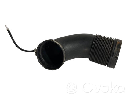 Šļūtene (-es) / caurule (-es)