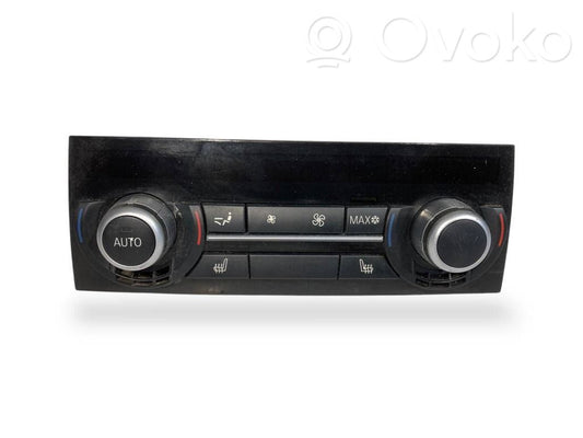 Air conditioning / climate control / interior heating control unit (in the passenger compartment)