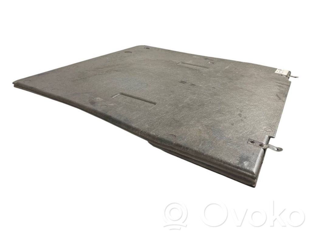 Пол багажника