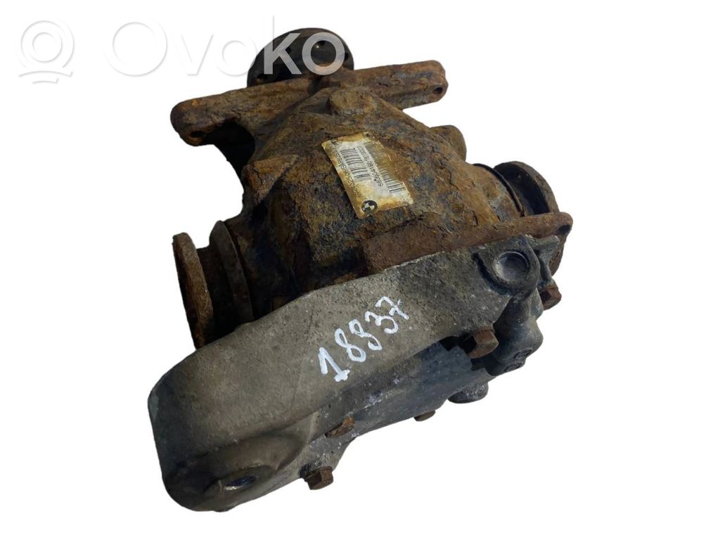 Aizmugurējais reduktors