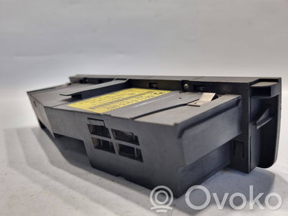 Air conditioning / climate control / interior heating control unit (in the passenger compartment)