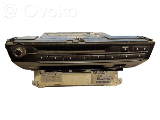 Radio / CD/DVD atskaņotājs / navigācija