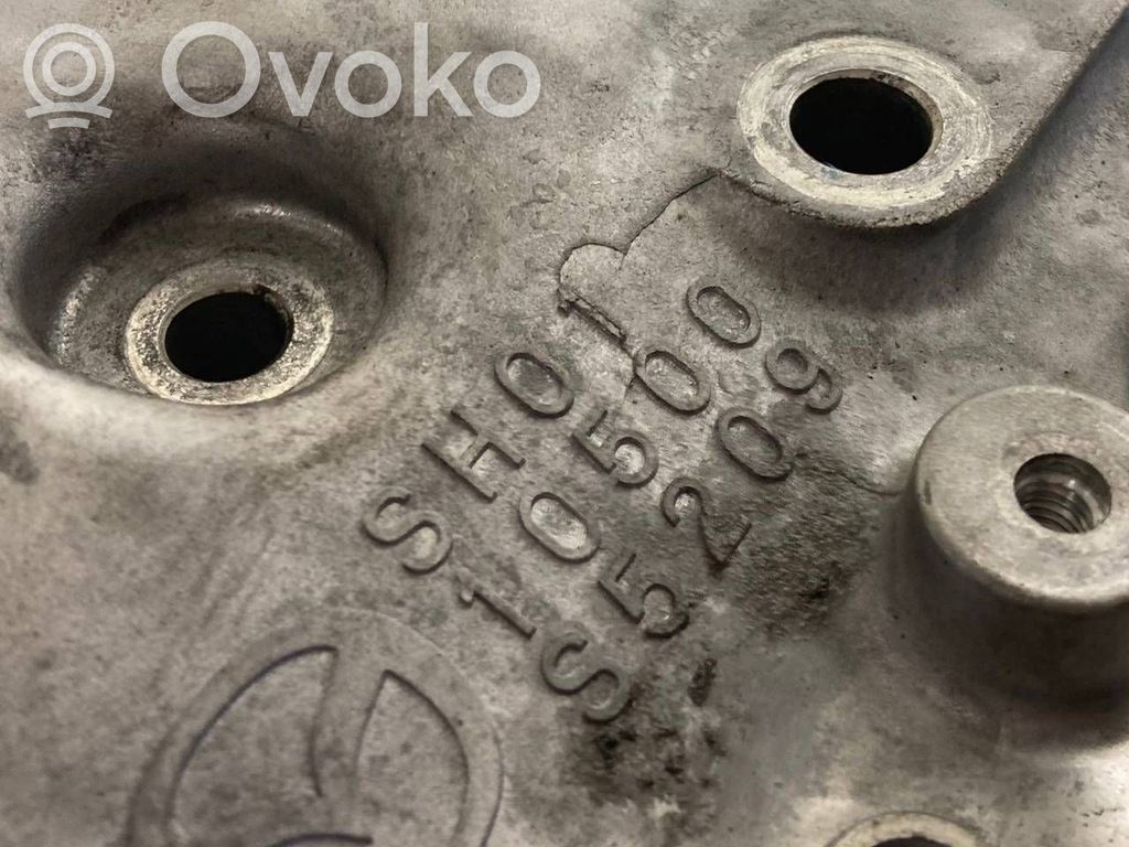 Sadales vārpstas piedziņas ķēdes vāciņš