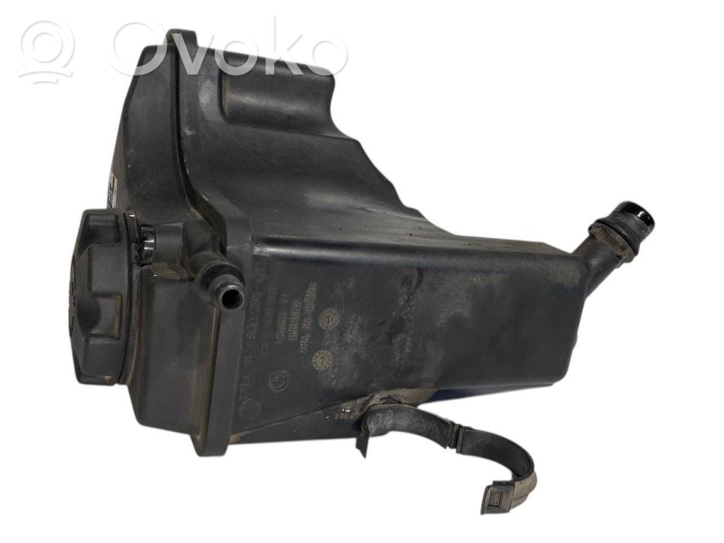 Dzesēšanas šķidruma izplešanās tvertne