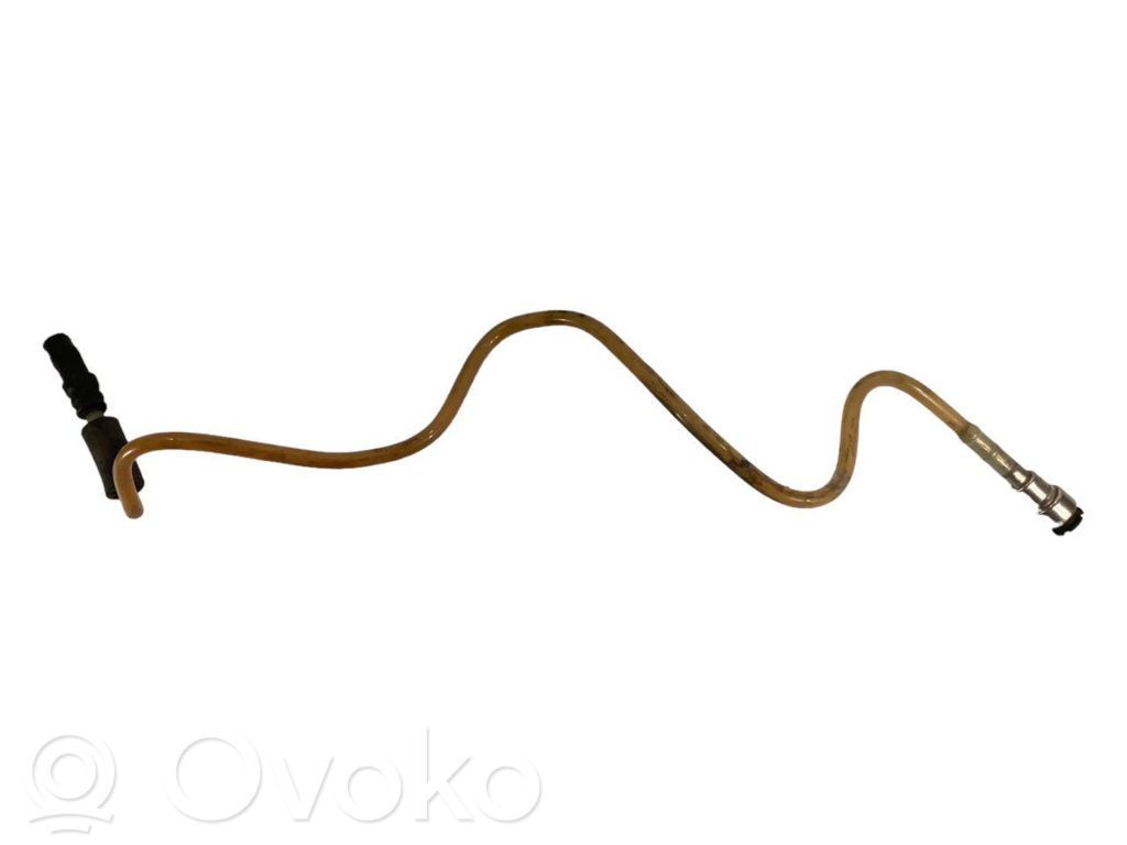 Degvielas caurulīte (-es)