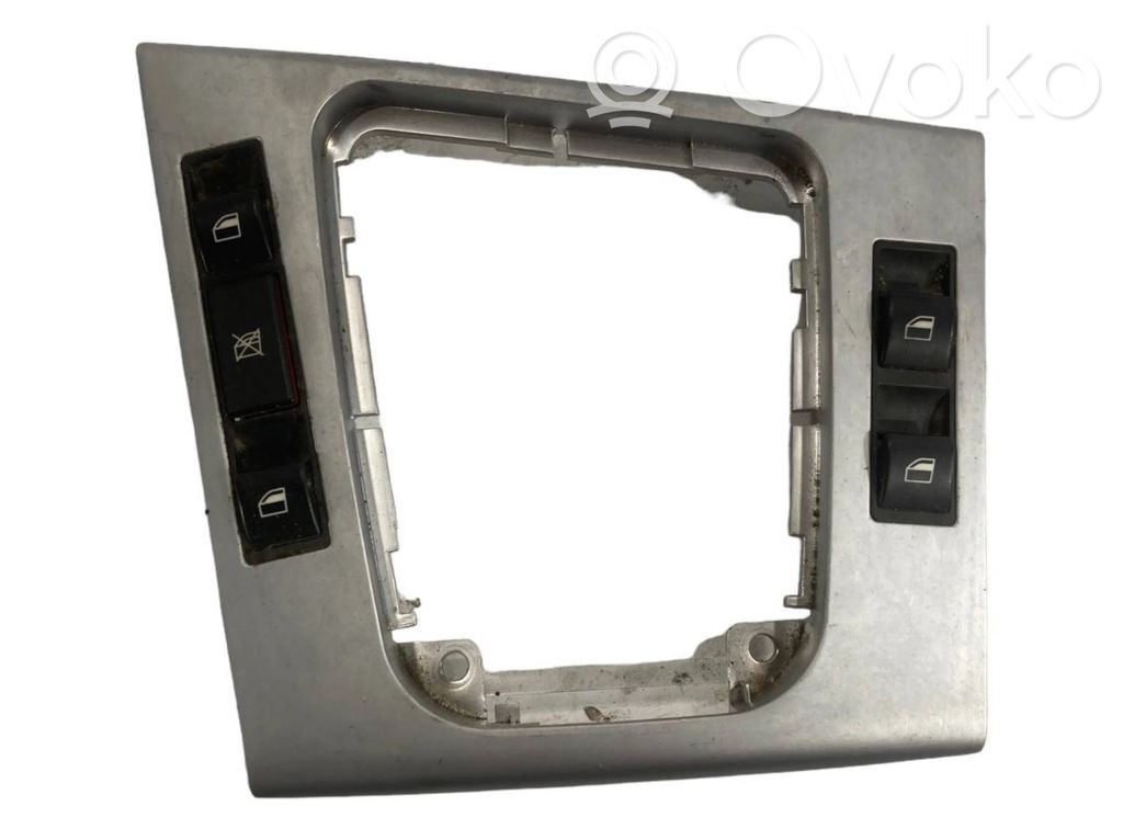 Декоративная накладка на рычаг переключения передач (пластик)