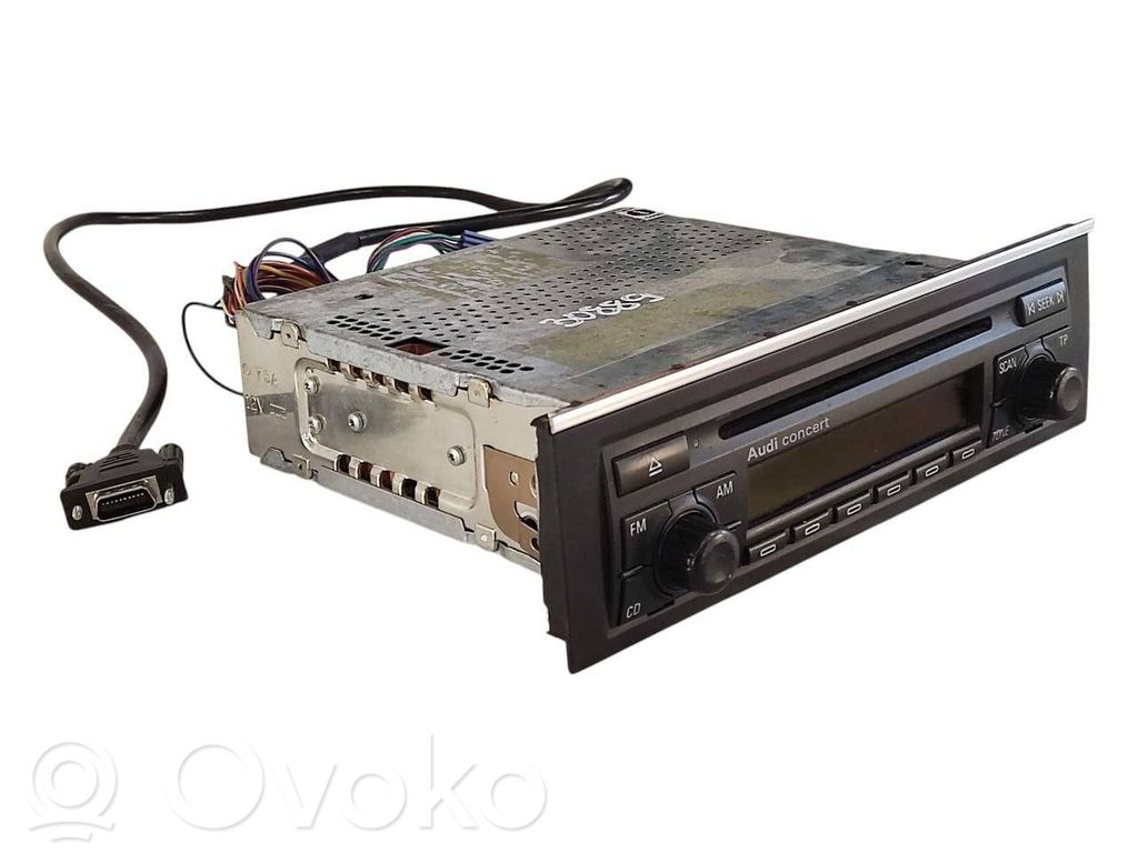 Radio / CD/DVD atskaņotājs / navigācija