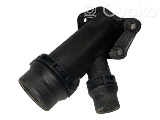 Caurulīte (-es) / šļūtene (-es)