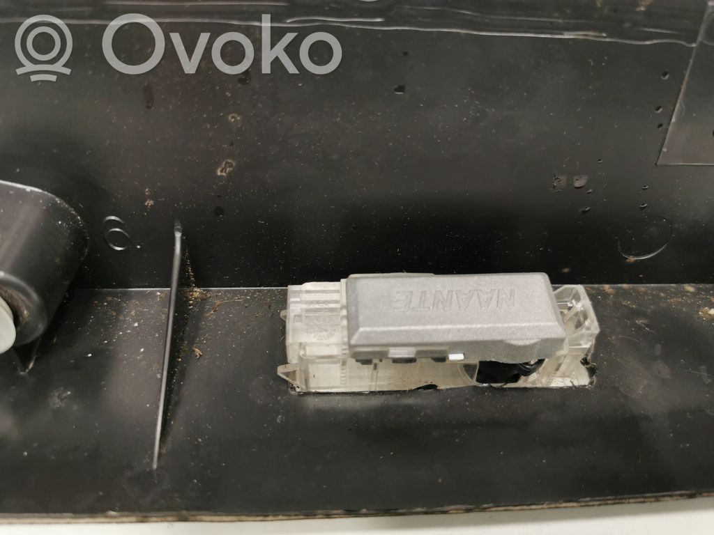 Priekšējo durvju apdare