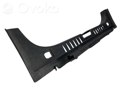 Trunk sill trim