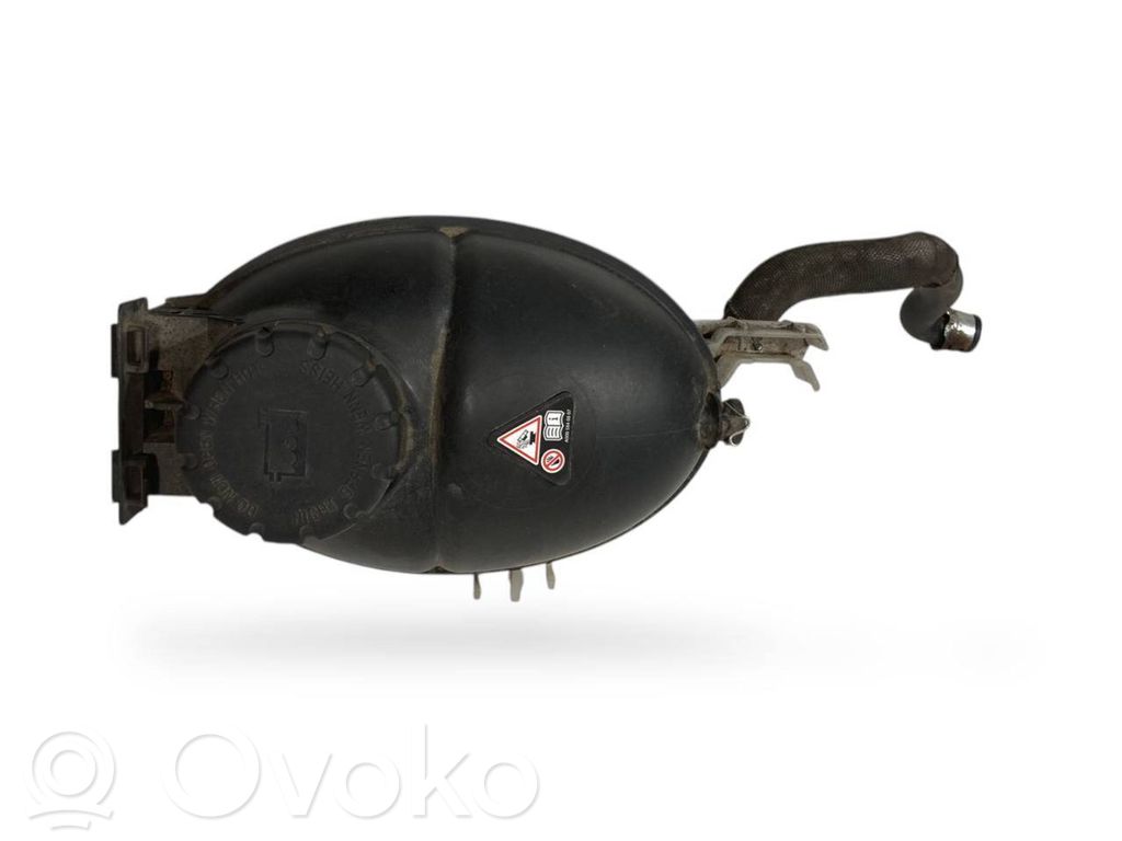 Dzesēšanas šķidruma izplešanās tvertne