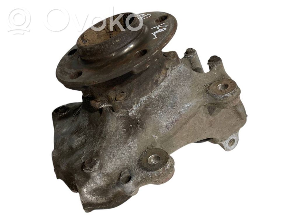 Priekšējā riteņa rumbas vārpstas šarnīrs (stupica, capfa)