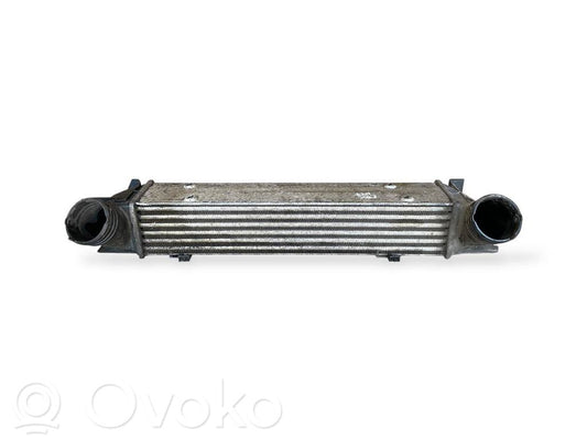 Starpdzesētāja radiators