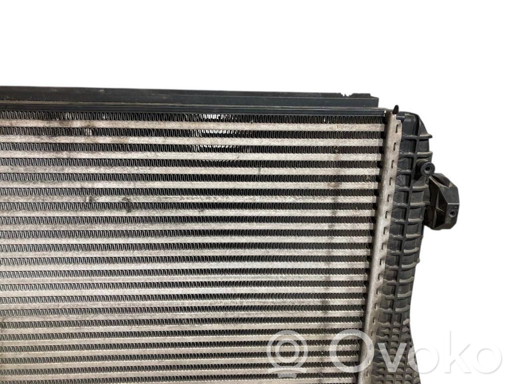 Starpdzesētāja radiators