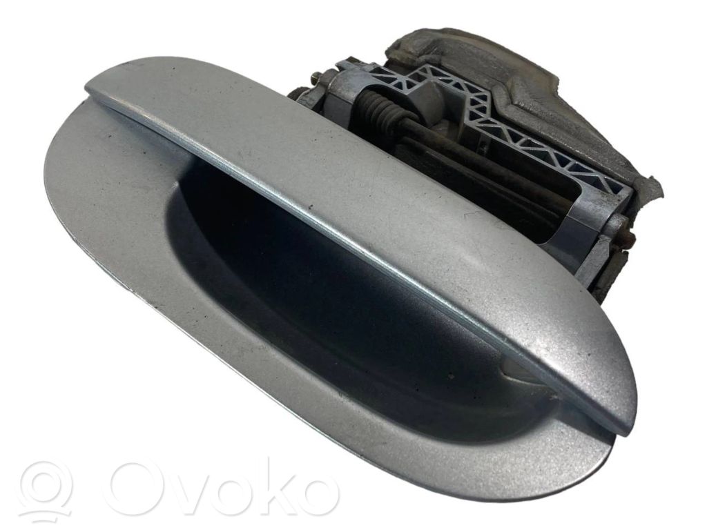 External opening handle