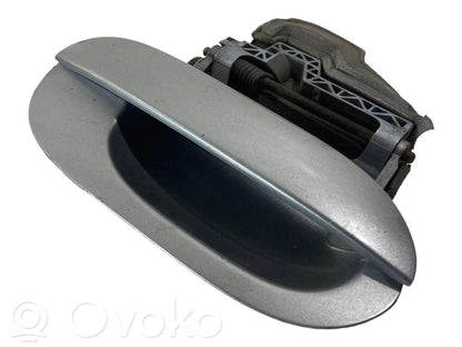 External opening handle