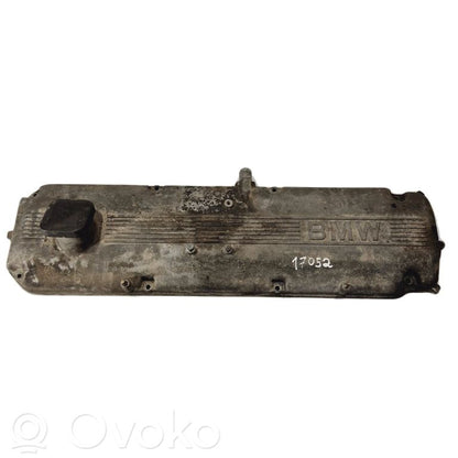 Valve cover