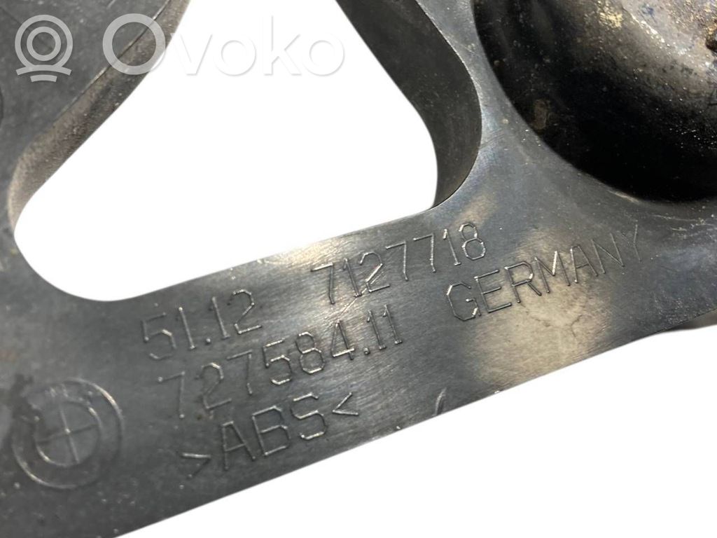 Aizmugurējā bufera montāžas kronšteins