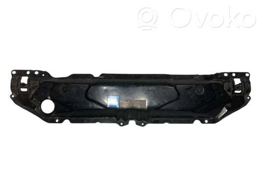 Верхняя часть панели радиатора (телевизор)