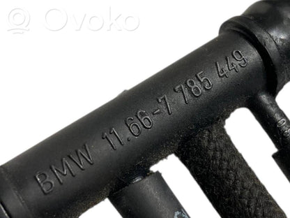 Caurulīte (-es) / šļūtene (-es)