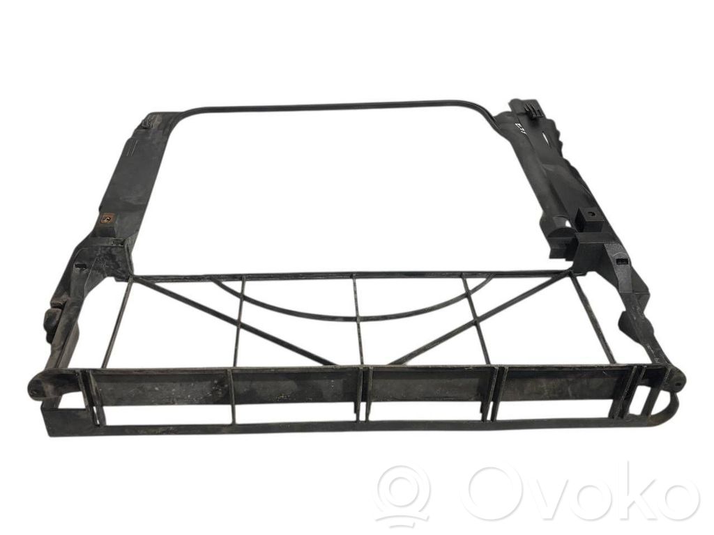 Radiatora (-u) turētājs / kronšteins