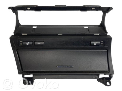 Пепельница (передняя)