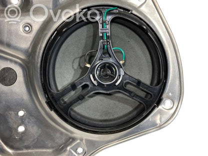 Skaļrunis (-i) pakaļējās durvīs