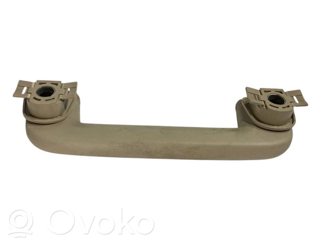 Priekšējais rokturis