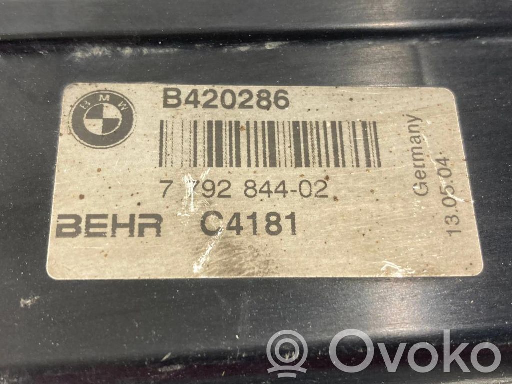 Radiatoru paneļa augšējā daļa (televizors)