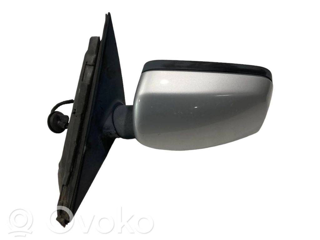 Mirror (electrically controlled)