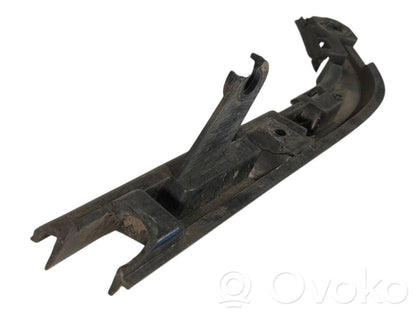 Rear bumper mounting bracket