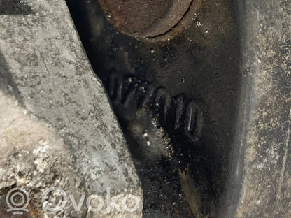 Stūresrata ass krustsavienojums