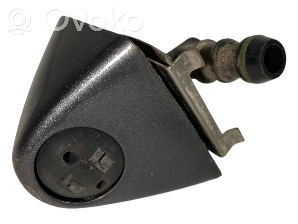 Lukturu mazgātāja sprausla (-as)