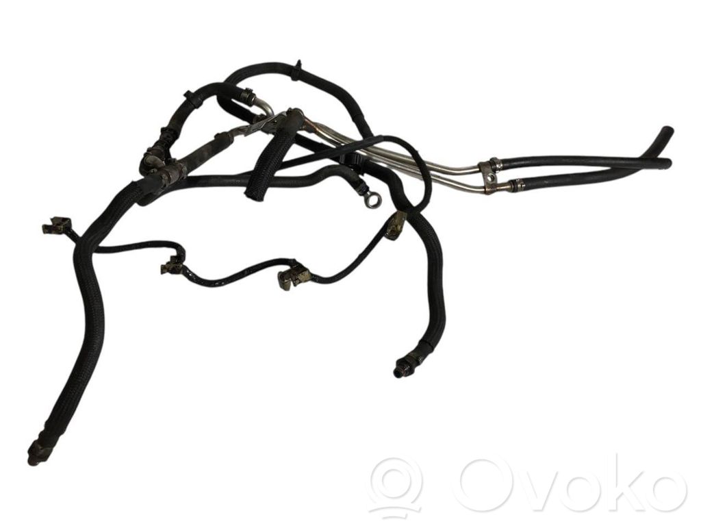 Degvielas caurulīte (-es)