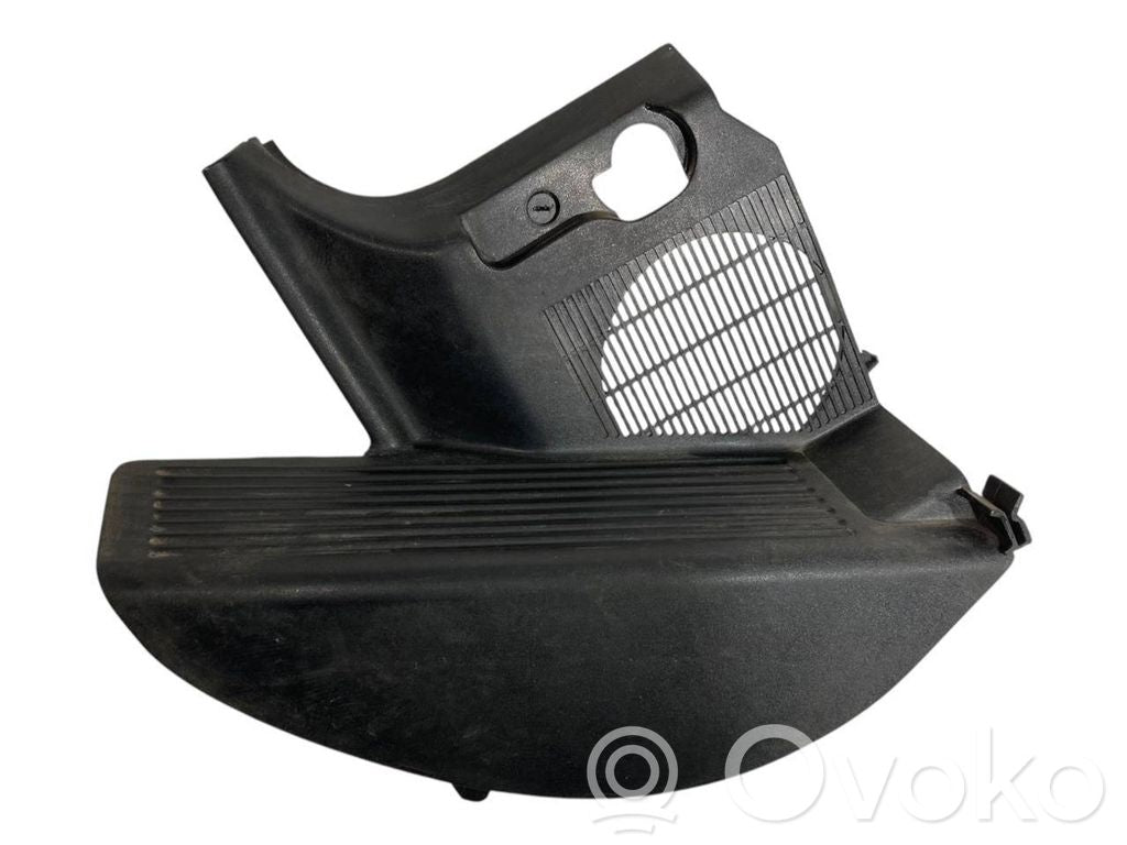 Side decorative trim for the footwell
