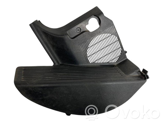 Side decorative trim for the footwell