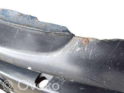 Передний бампер