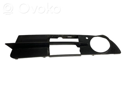 Pretmiglas luktura dekoratīvais režģis