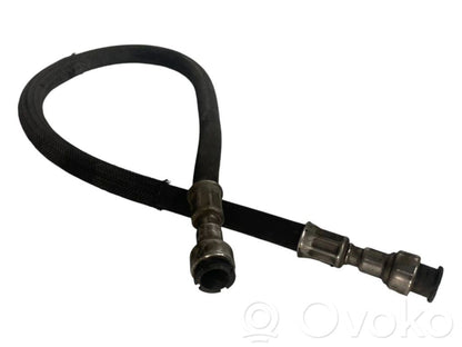 Caurule (-es) / šļūtene (-es)