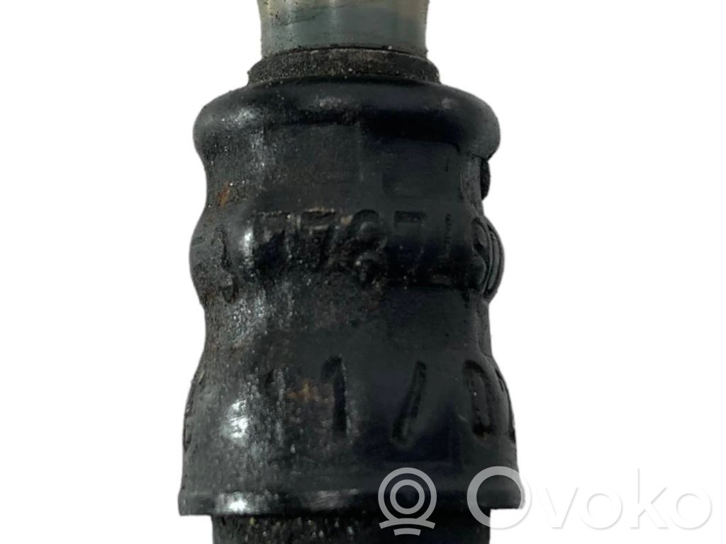 Degvielas caurulīte (-es)