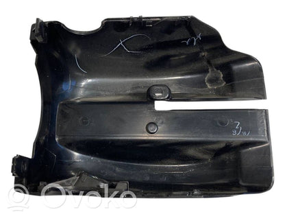 Stūres ass dekoratīvā apdare