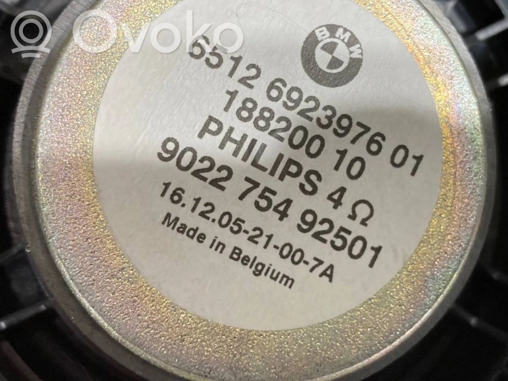 Apšuvums aizmugurējām durvīm