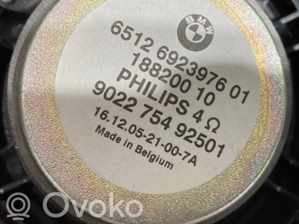 Apšuvums aizmugurējām durvīm