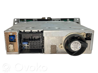 Radio / CD/DVD atskaņotājs / navigācija