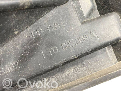 Priekšpusē bampera turētājs